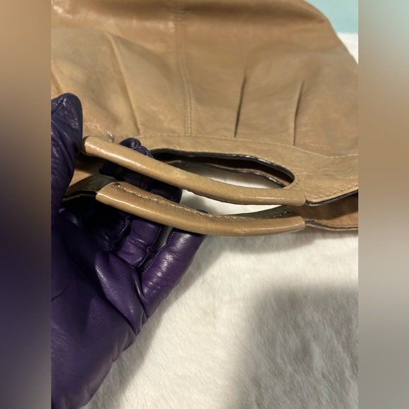 Coach 2way beautiful design brown bag. Authentic and pre-owned - Picture 3 of 8